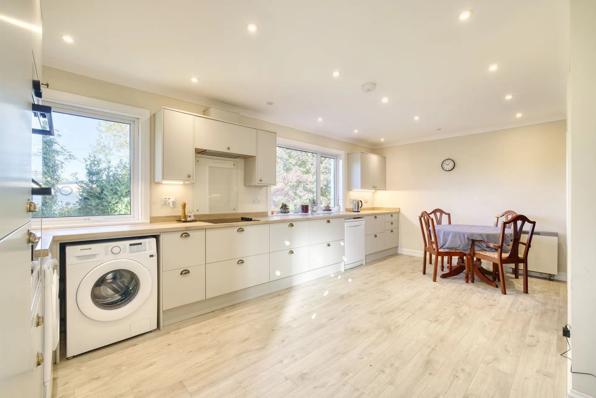 Property photo top 1