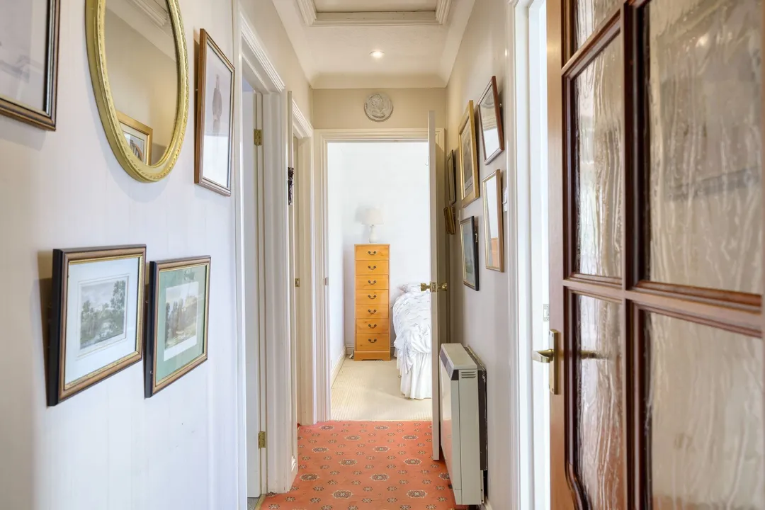 https://mr0.homeflow-assets.co.uk/files/photo/image/48633/6130/_x_/003A8020_HDR-28.jpg