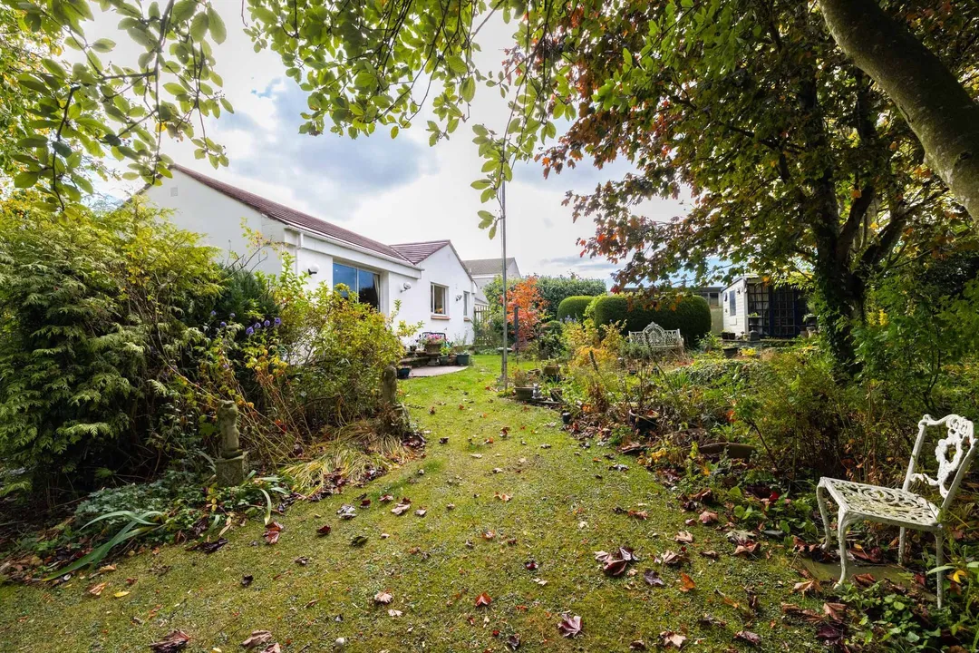 https://mr0.homeflow-assets.co.uk/files/photo/image/48633/6160/_x_/003A8135-49.jpg