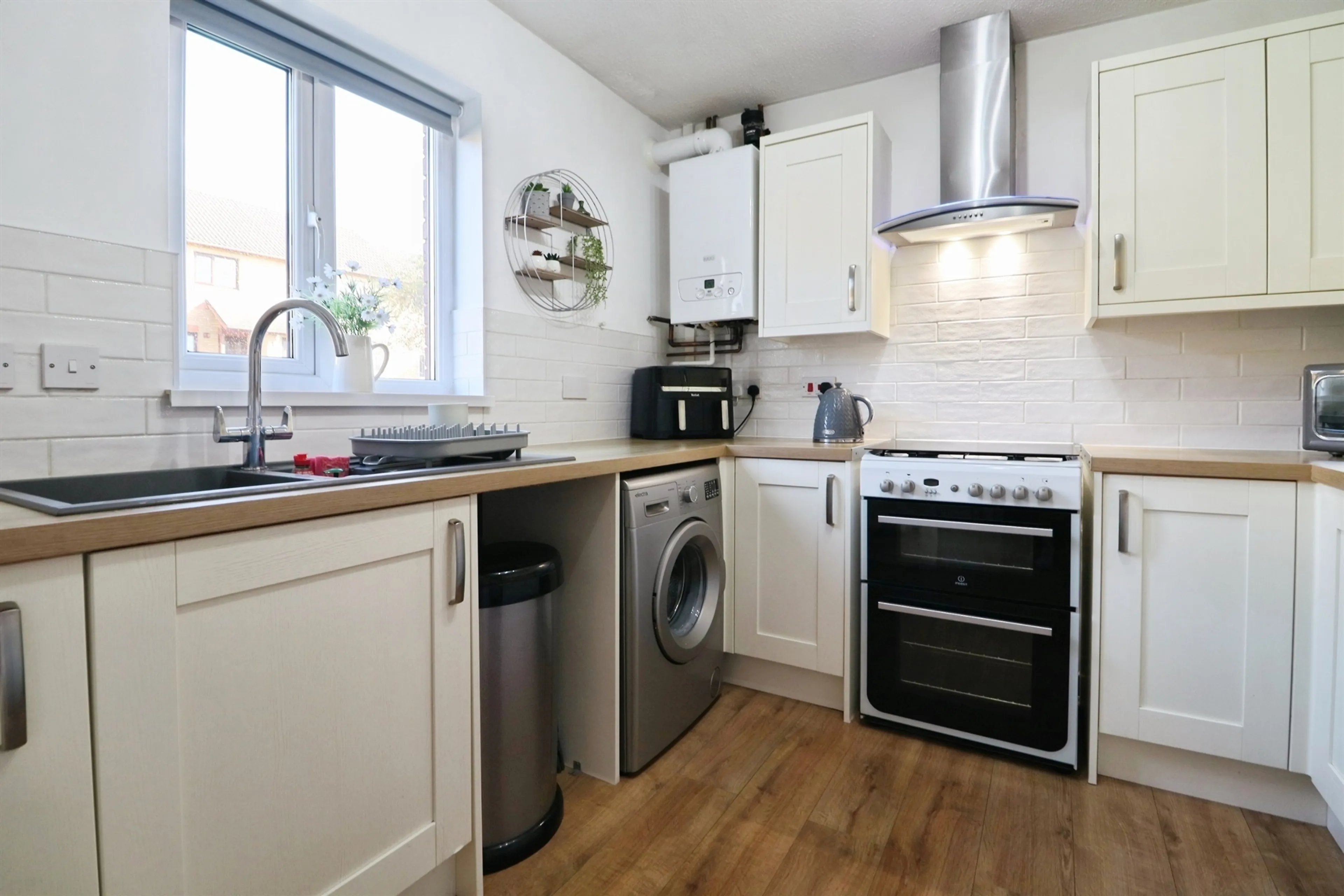 Property at Clos Myddlyn, Beddau, Pontypridd