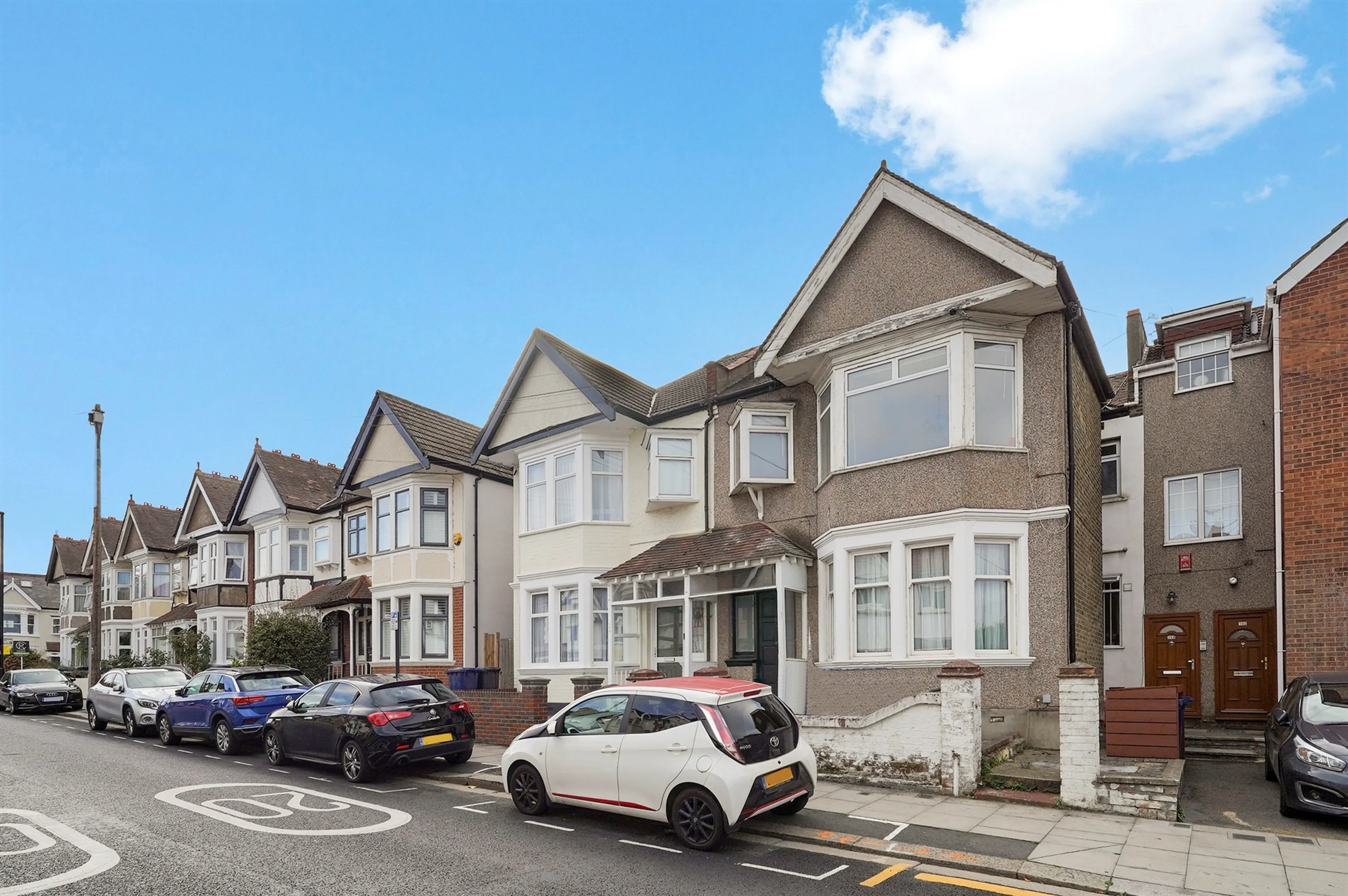 Property at Drayton Bridge Road, London