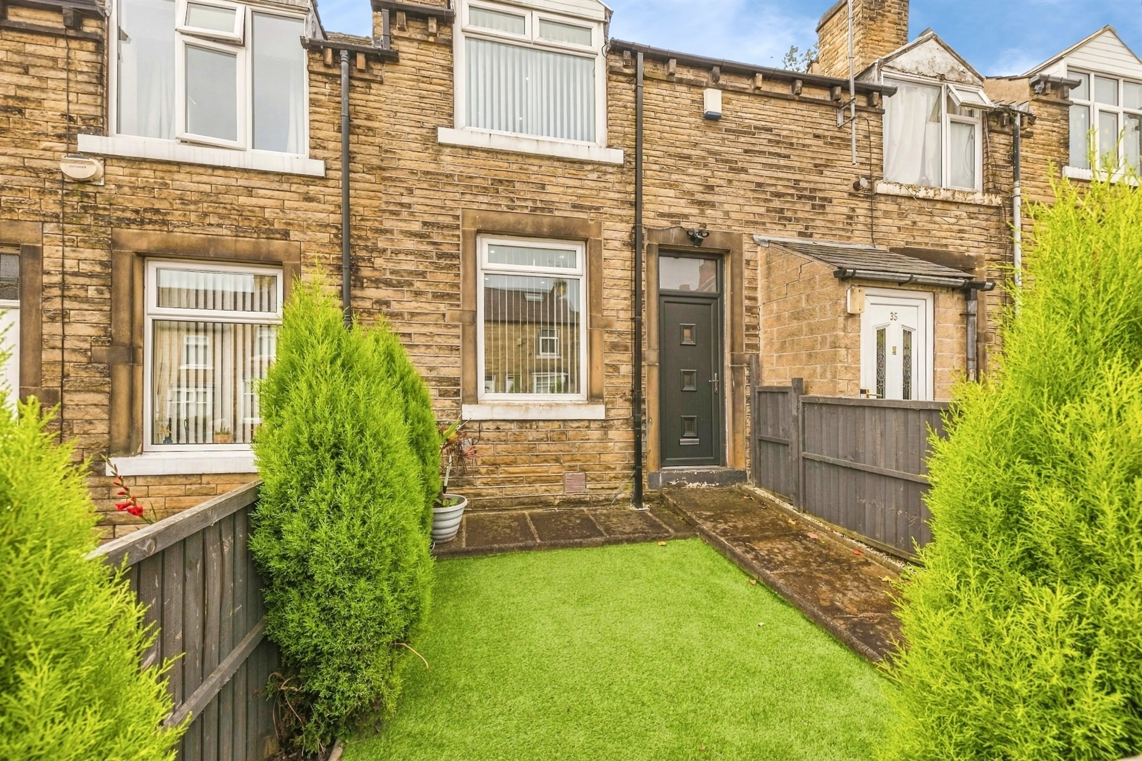 Property at Bleasdale Avenue, Birkby, Huddersfield
