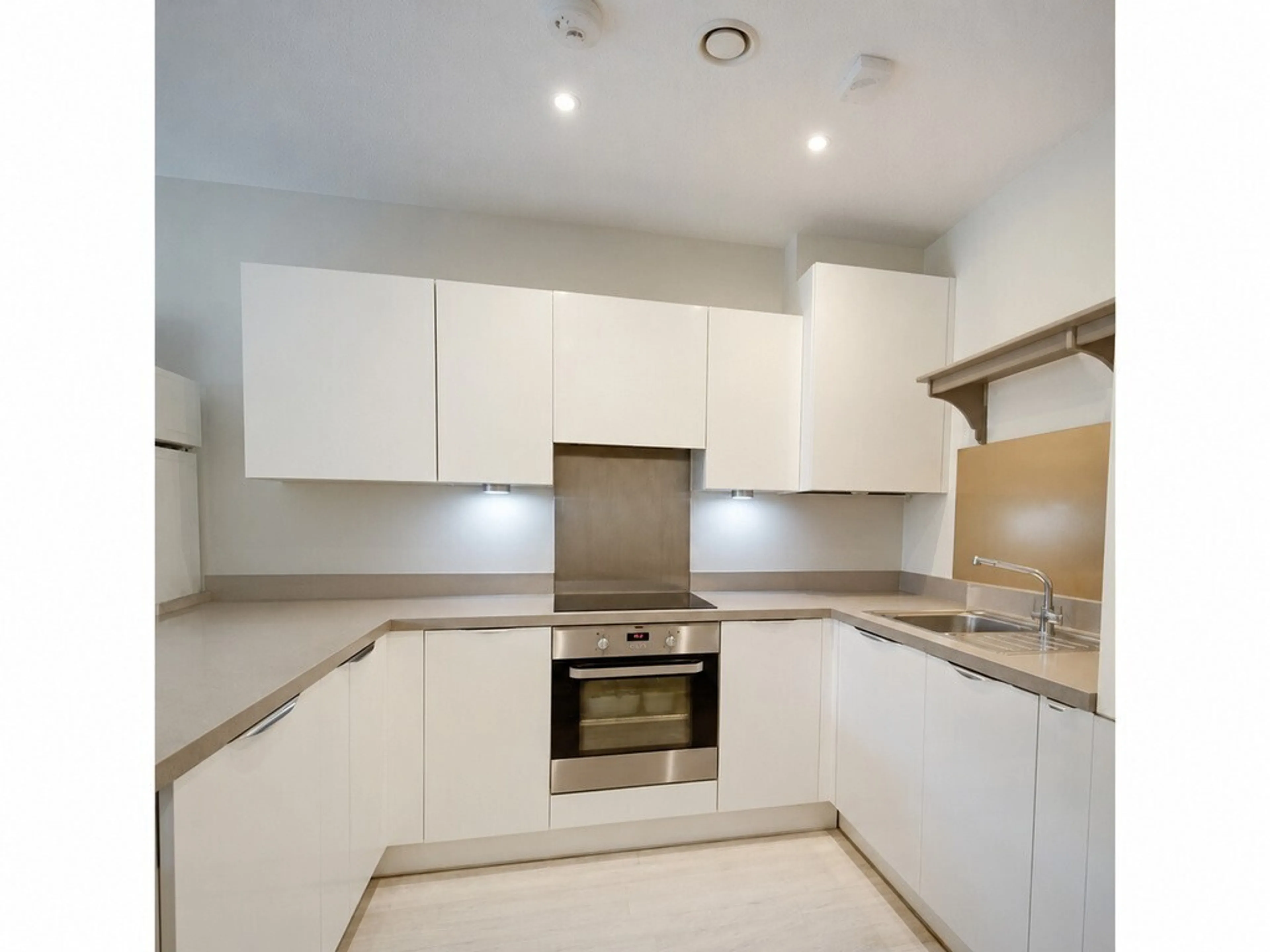 Property at Colonnade Gardens, London
