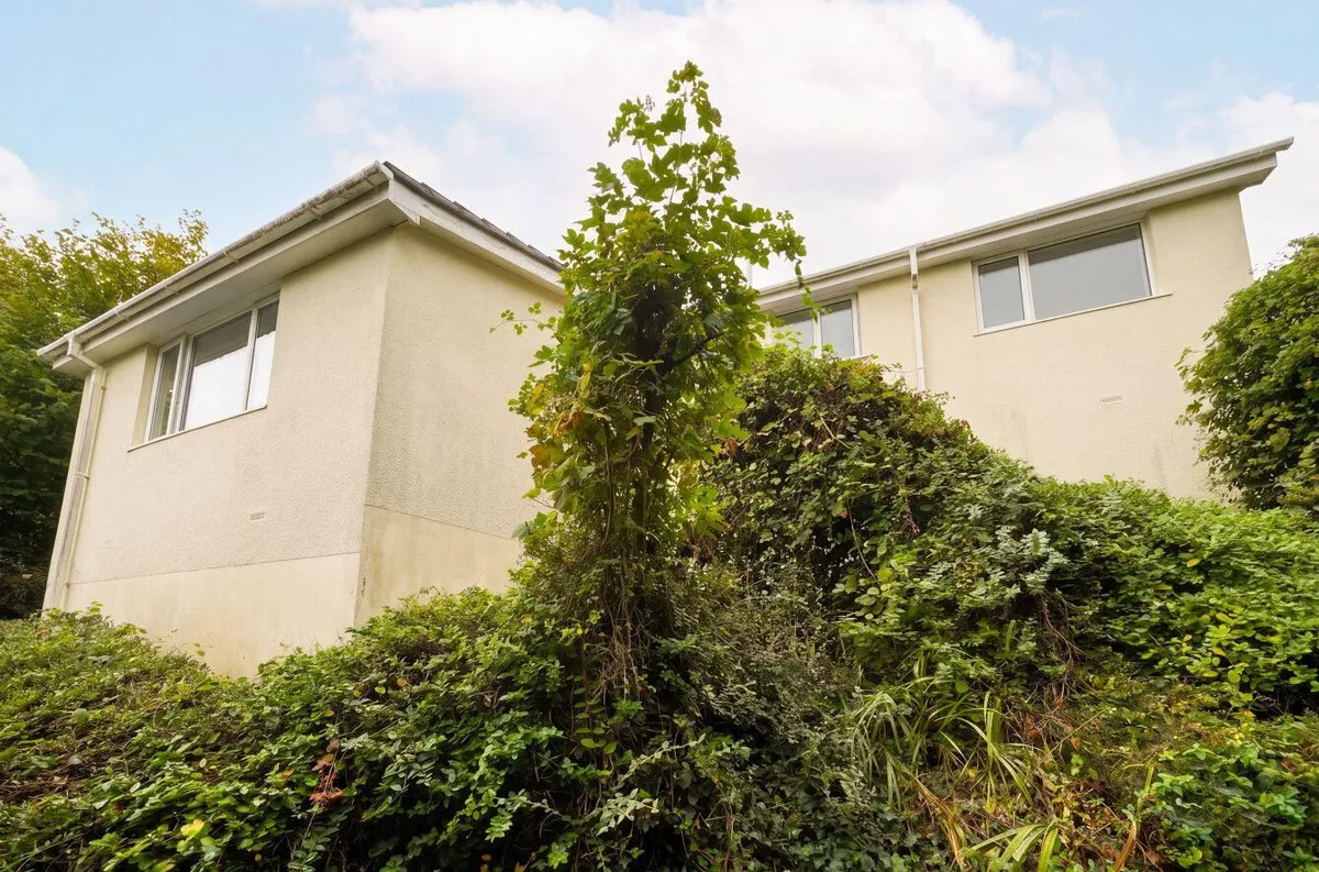 Manor Park, Kingsbridge, TQ7 1BB