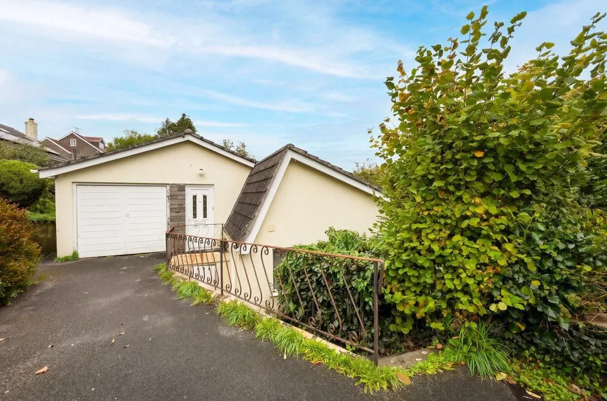 Manor Park, Kingsbridge, TQ7 1BB