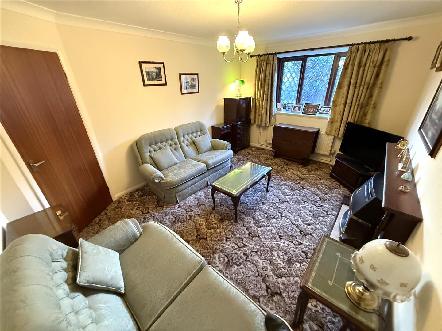 Tunstall Way, Walton, Chesterfield Image 5