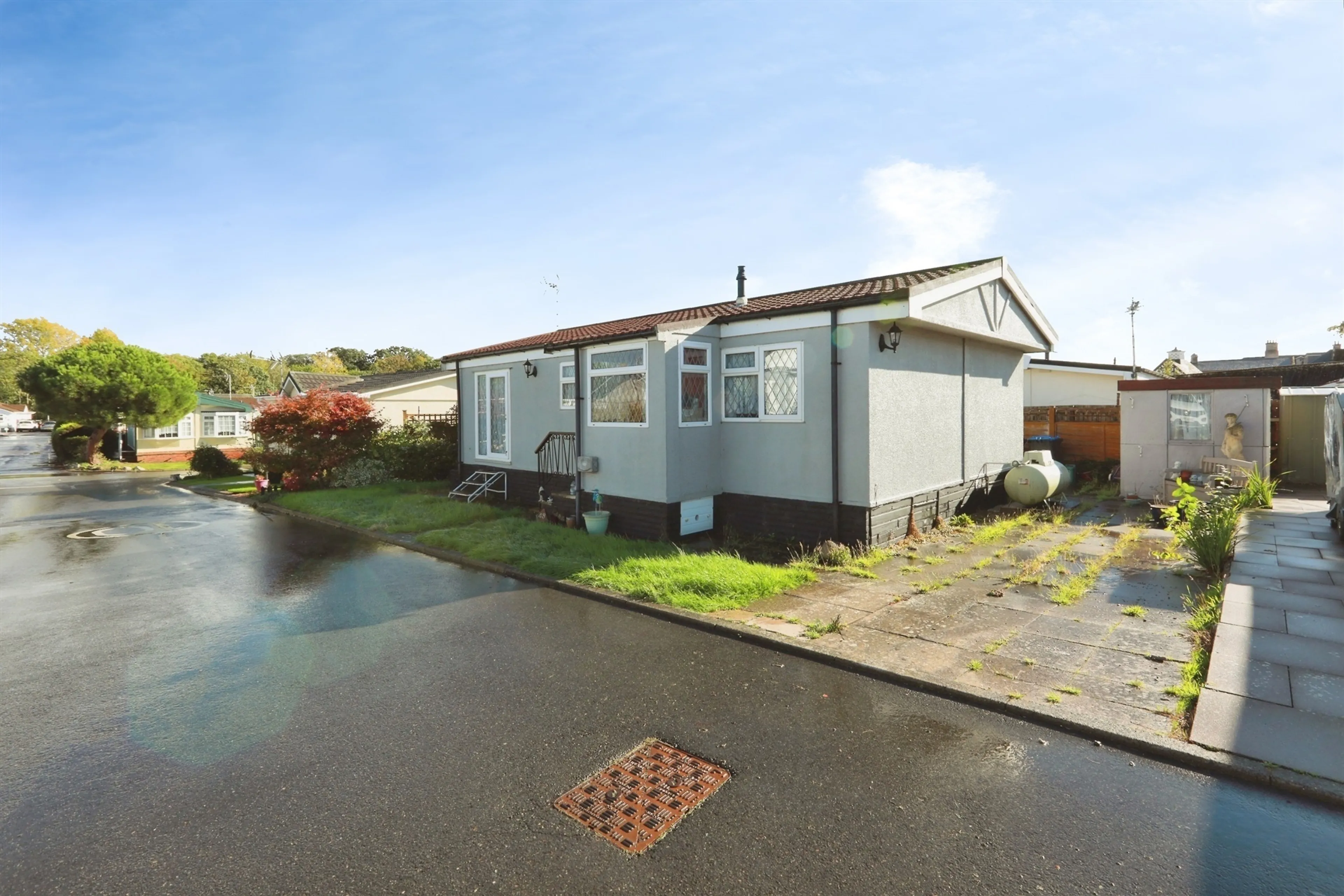 Property photo 0
