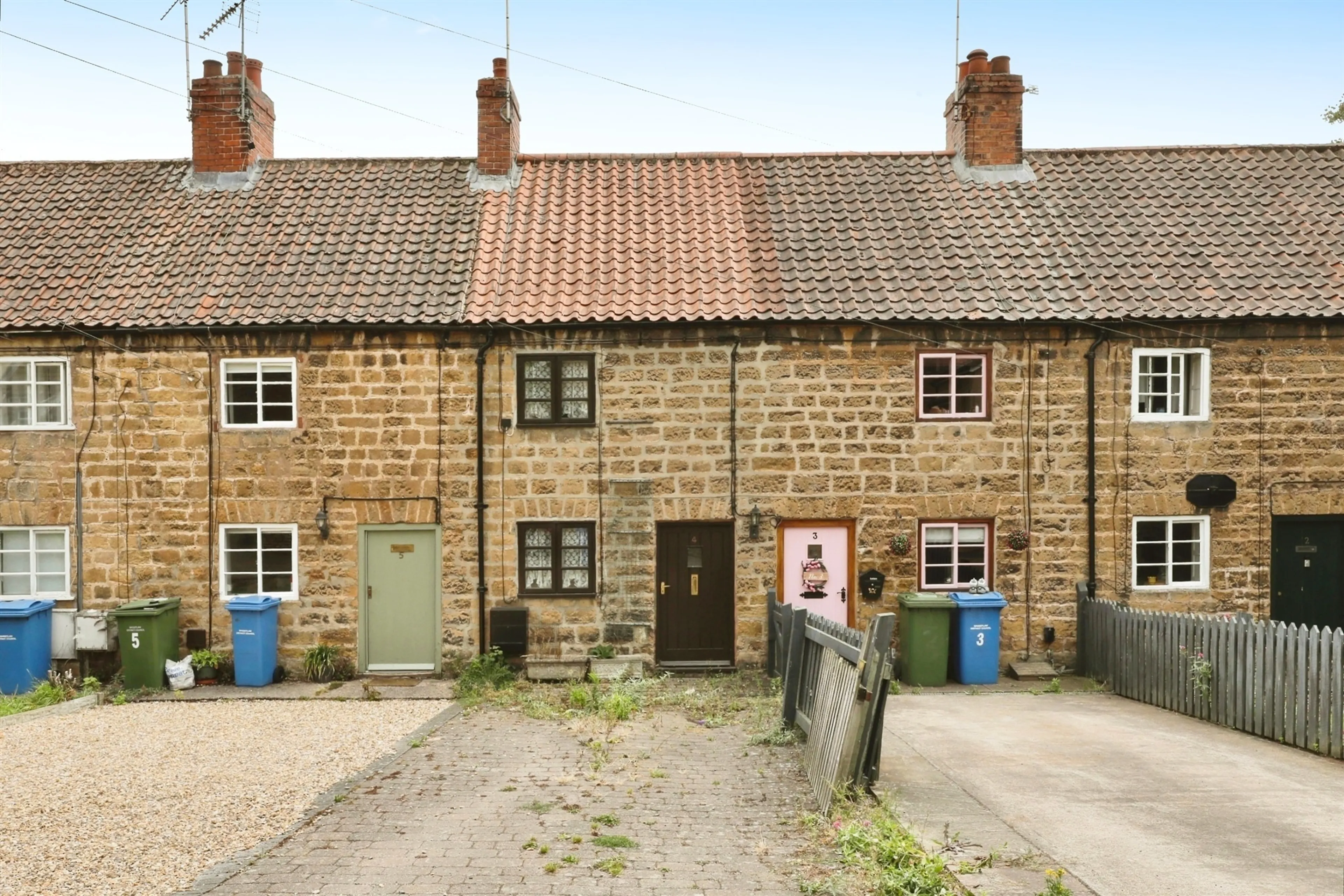 Property at Low Street, Carlton-In-Lindrick, Worksop
