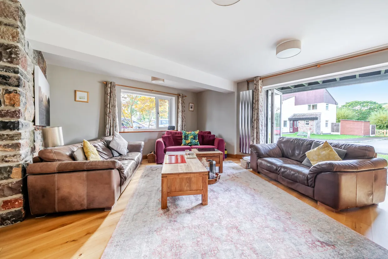Denys Court, Olveston, BS35 photo 3