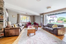 Denys Court, Olveston, BS35 photo 3