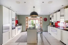 Denys Court, Olveston, BS35 photo 16