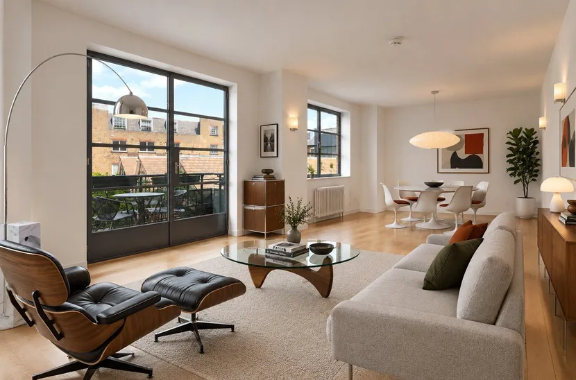 Bowling Green Lane, EC1R
