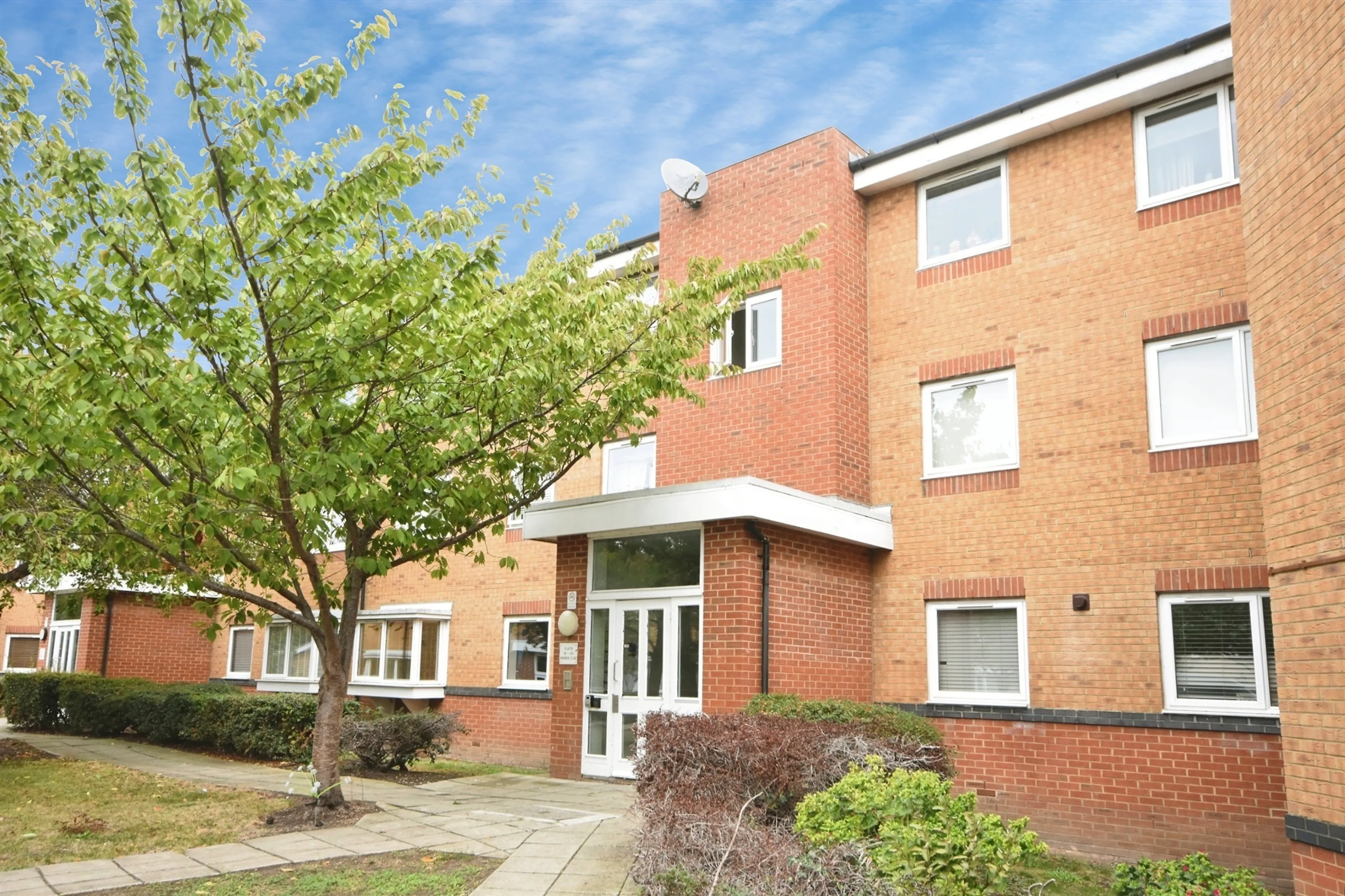 Property at Warwick Close, Hornchurch