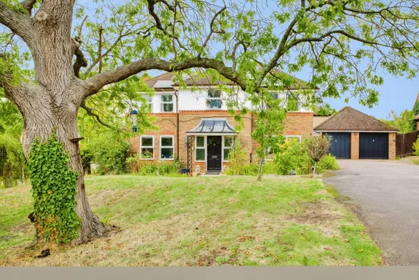 Colonial Drive, Northampton, Northamp...