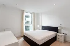 Stamford Square London SW15 photo 9