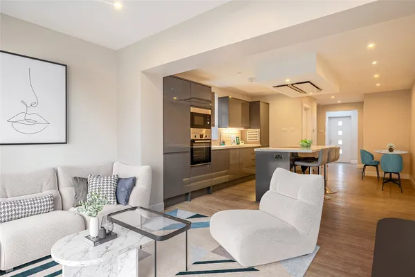 Dilhorne Close, London, SE12