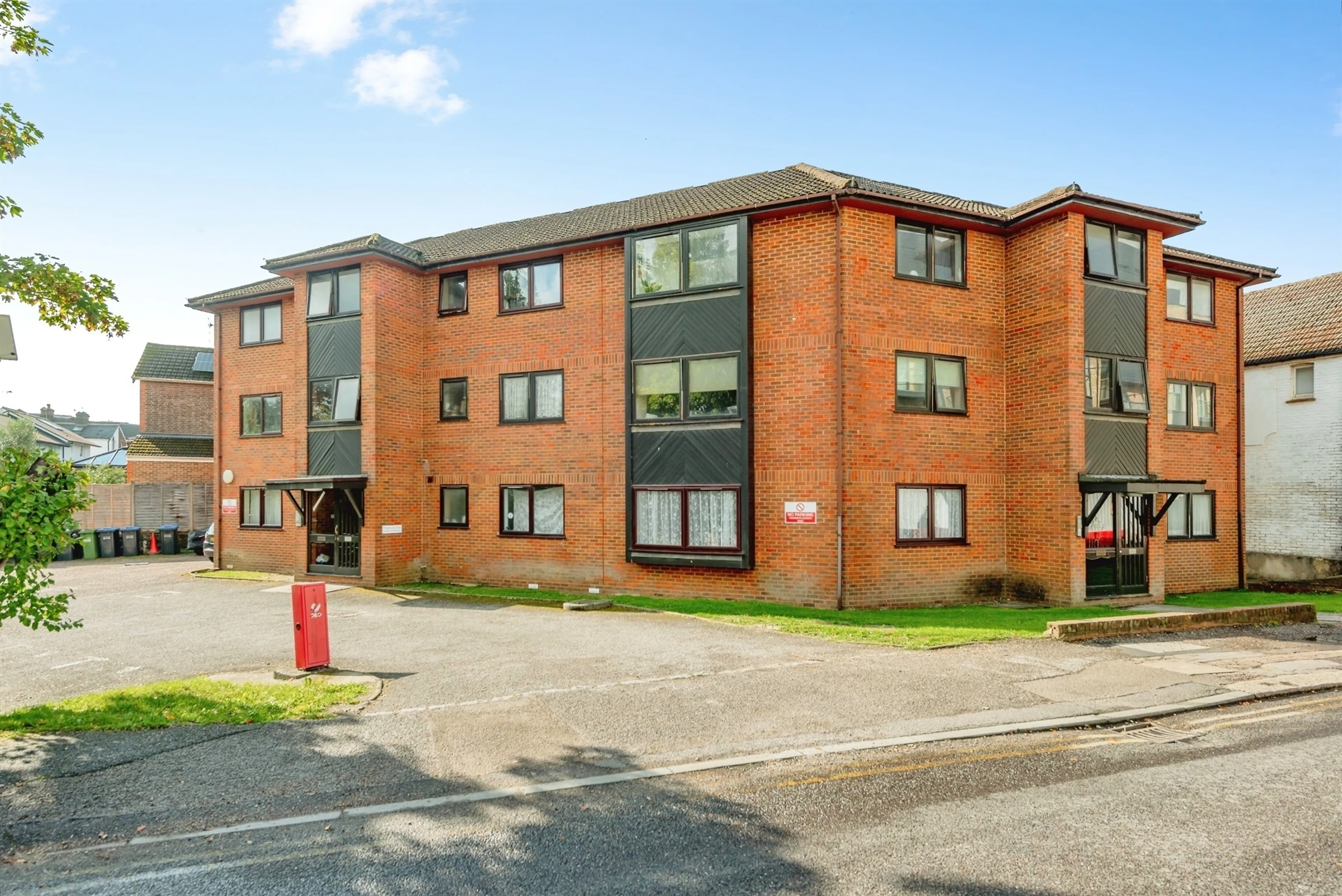Property photo 0