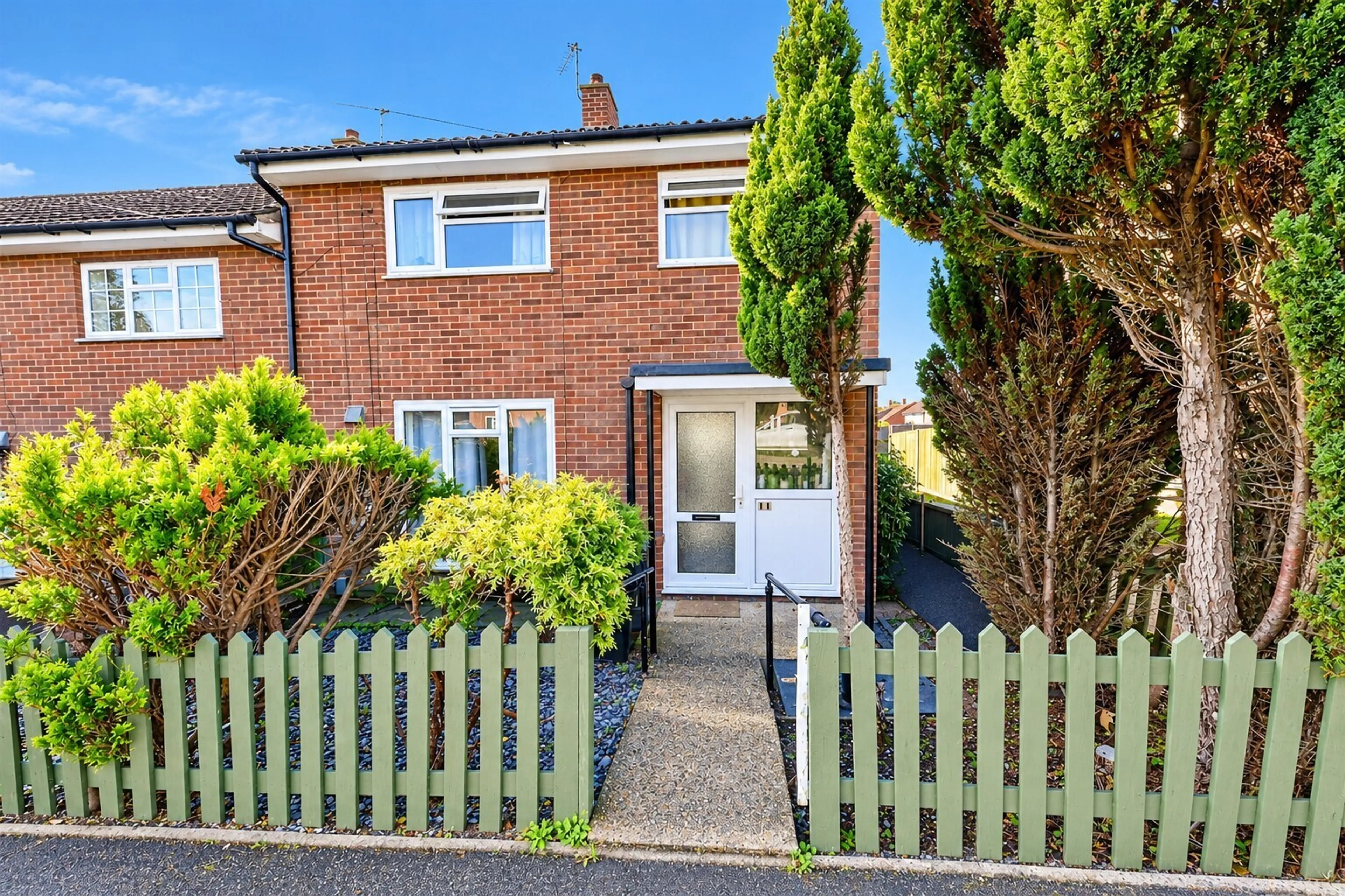 Property photo 0