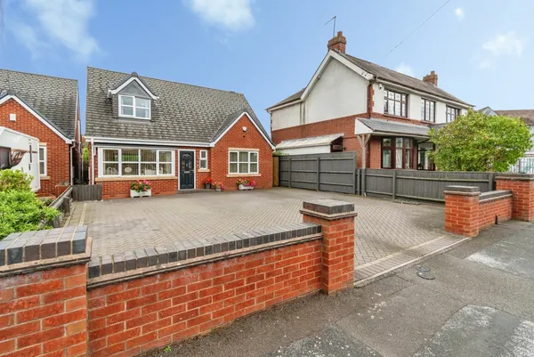 Ravenscroft Road, WILLENHALL, West Mi...