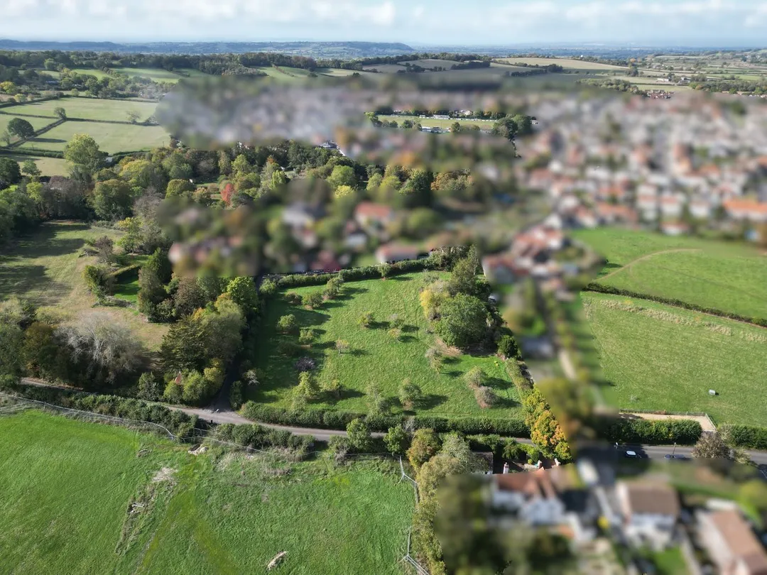 https://mr0.homeflow-assets.co.uk/files/photo/image/48638/9255/_x_/60099537.jpg