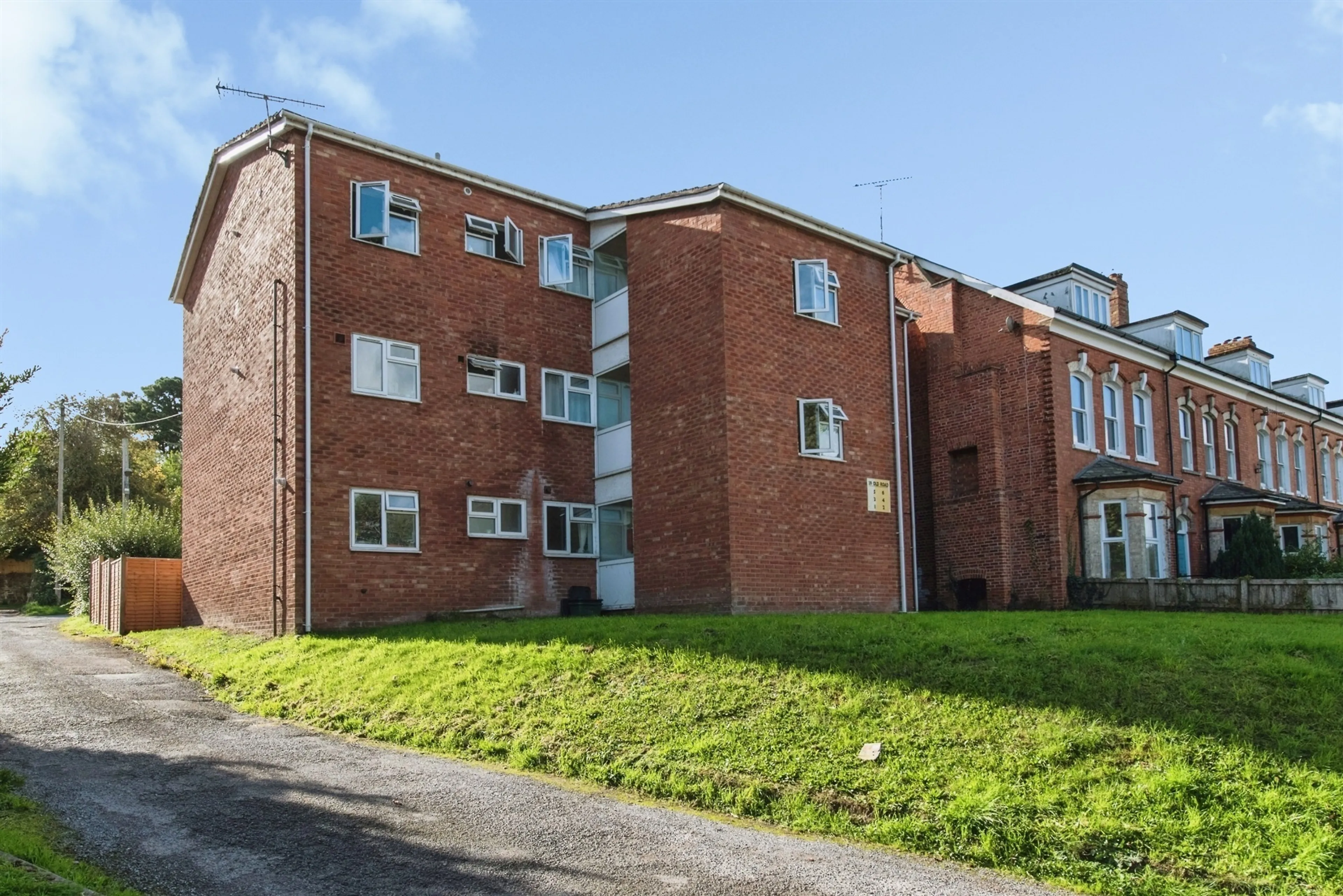 Property photo 0
