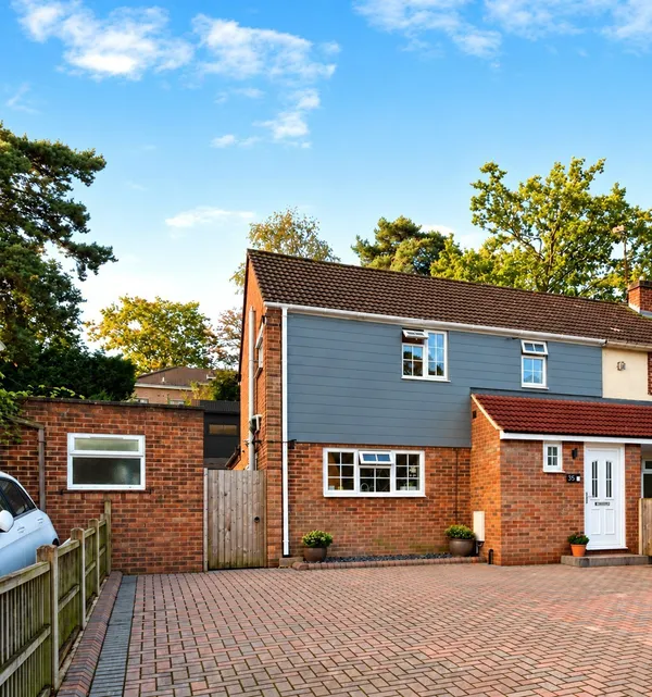 Longdown Road, Sandhurst, Berkshire, ...