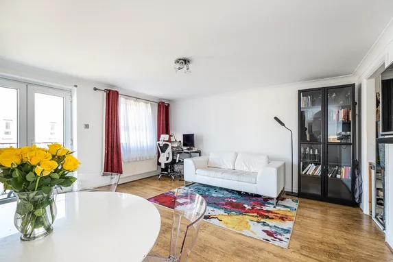 Schooner Close, E14