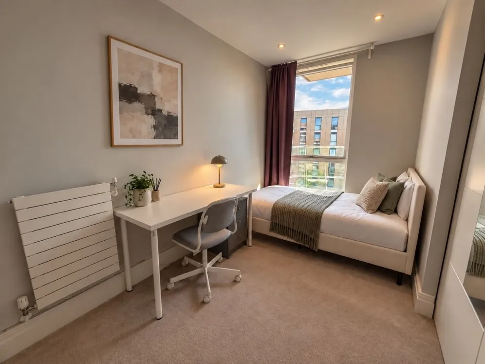 Queenshurst Square Kingston upon Thames KT2 photo 5