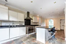 Clapham Road, SW9 photo 4