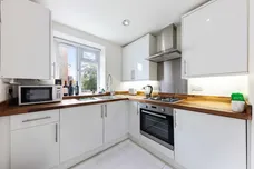Mapesbury Road London NW2 photo 2