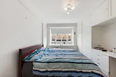 Mapesbury Road London NW2 photo 8