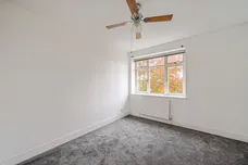 11 Molesey Road Hersham KT12 photo 8