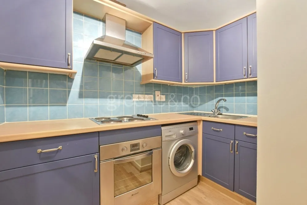 Saltram Crescent London W9 photo 13