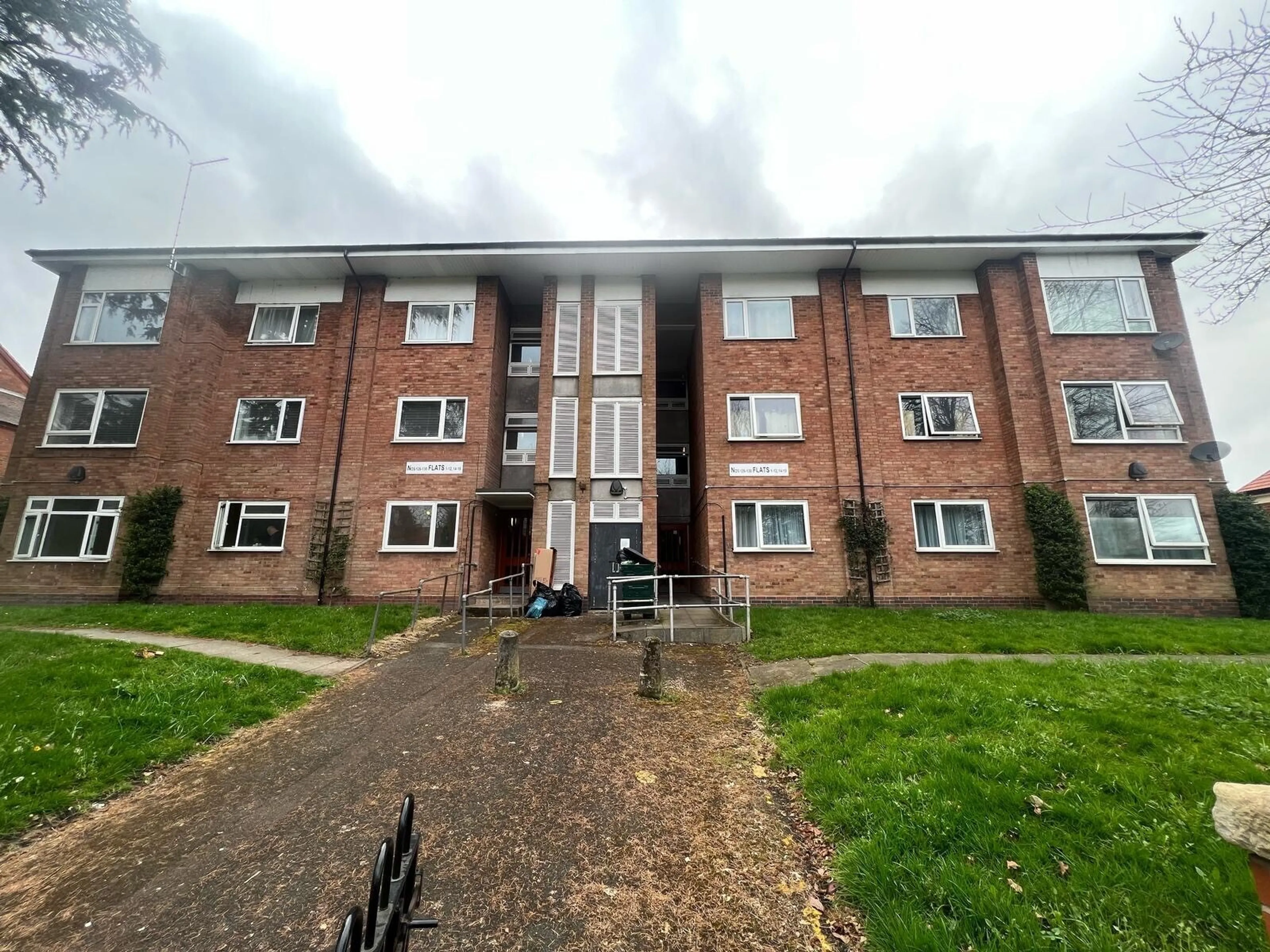 Property photo 0