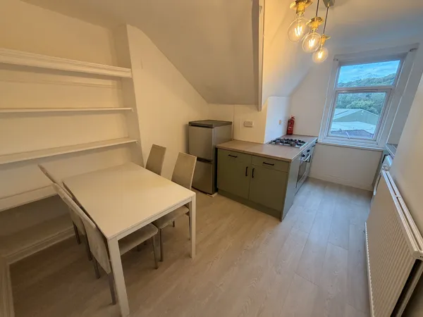 Ecclesall Road, Sheffield, S11 8TG