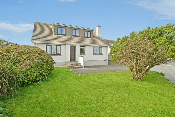 Meaver Road, Mullion, Helston, Cornwa...