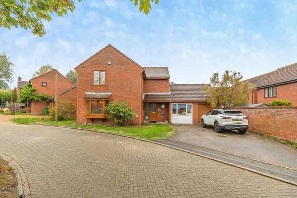 Grafham Close, Giffard Park, Milton K...