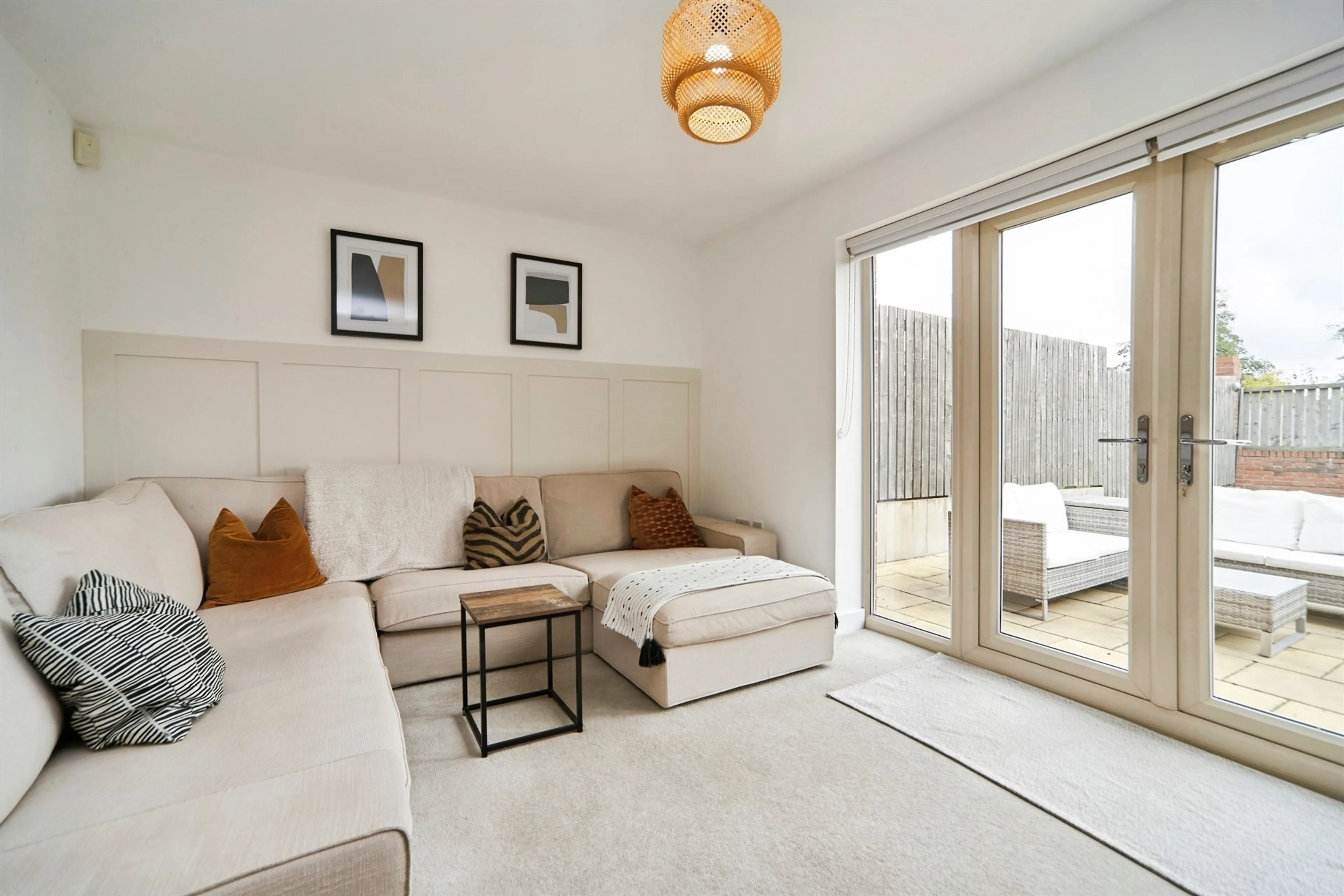 Property at Asket Garth, LEEDS