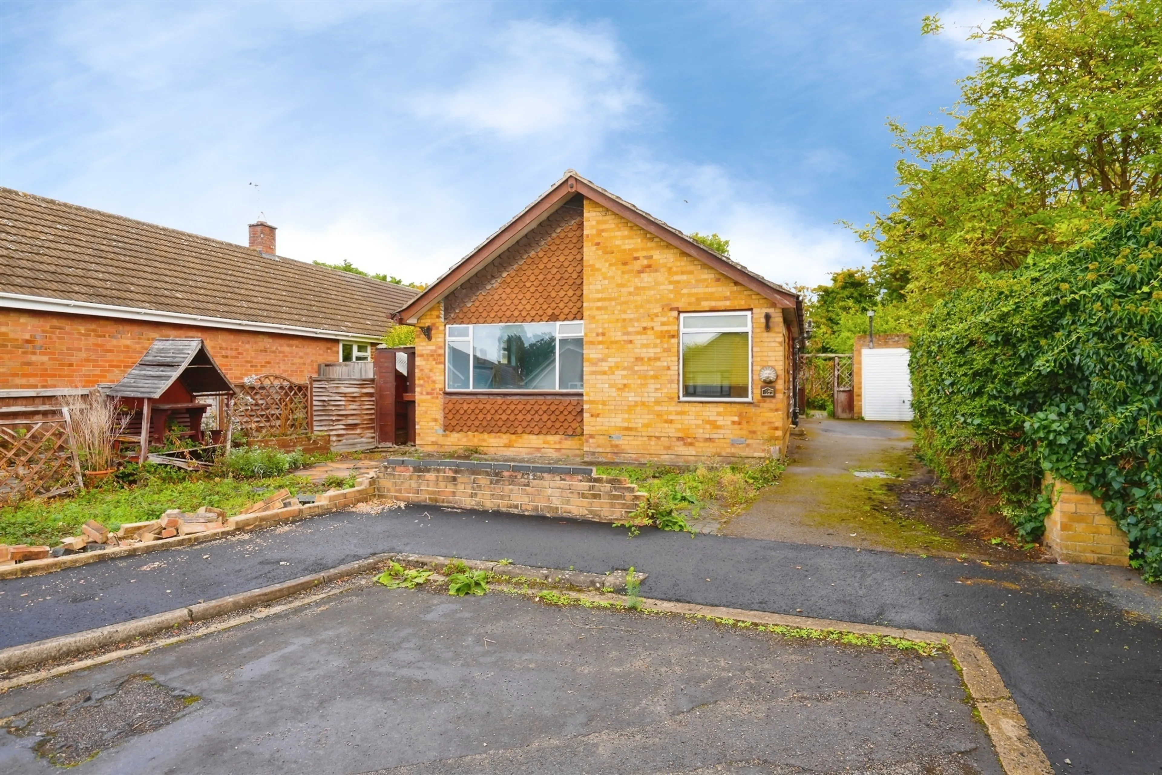 Property photo 0