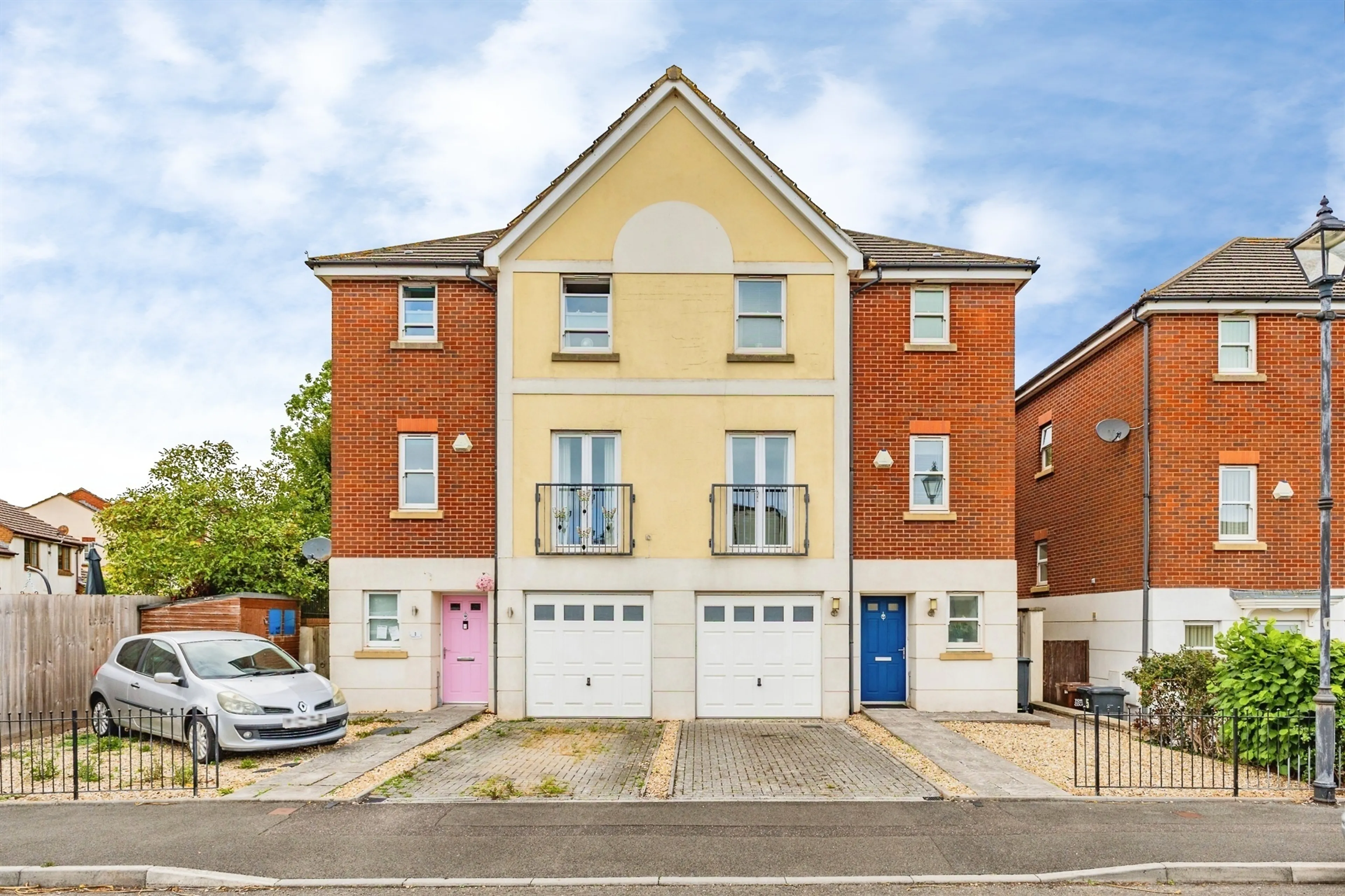 Property photo 0