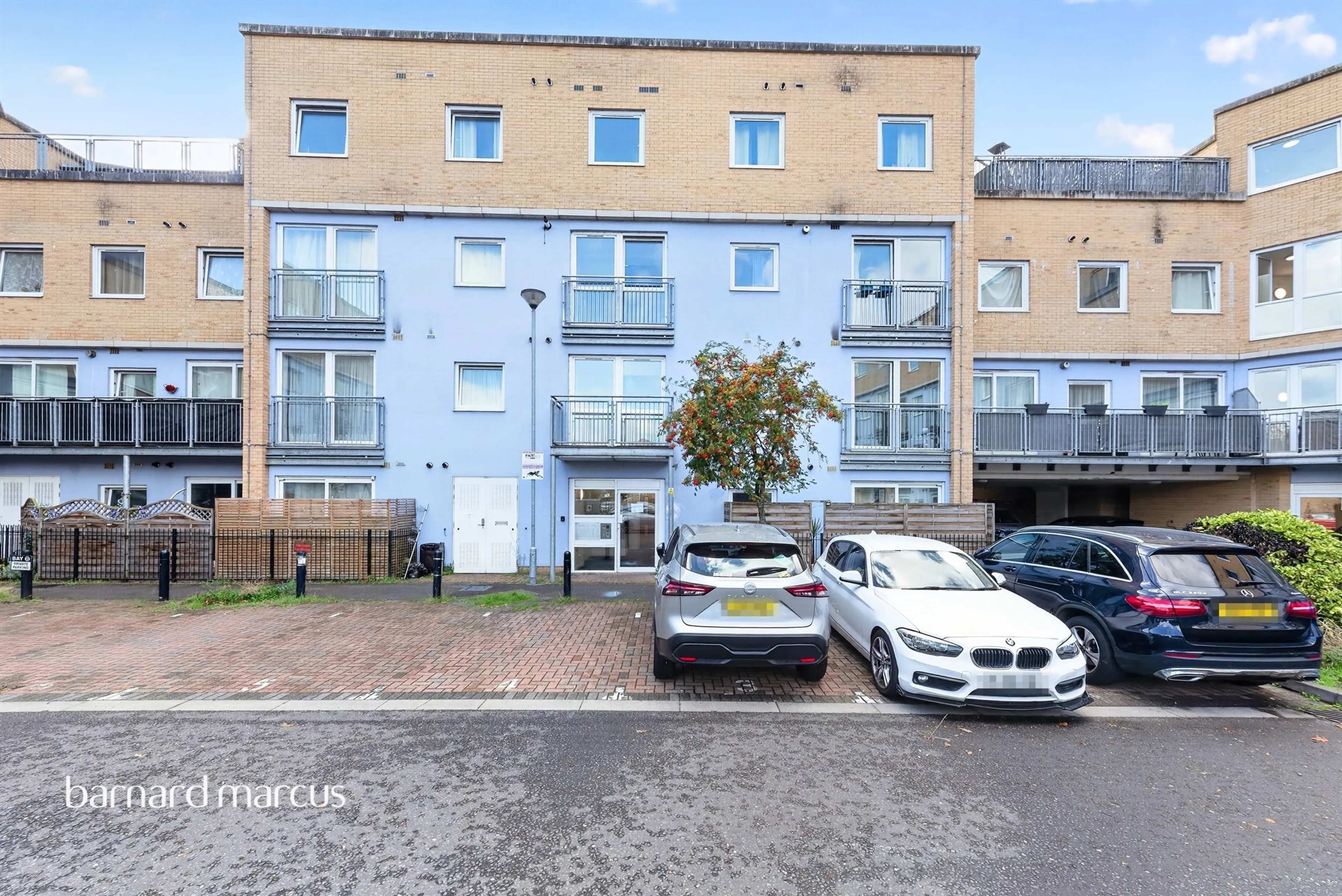 Property at Wooldridge Close, Feltham