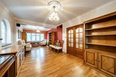 Brookdene Avenue, Watford, WD19 photo 2