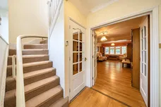 Brookdene Avenue, Watford, WD19 photo 12