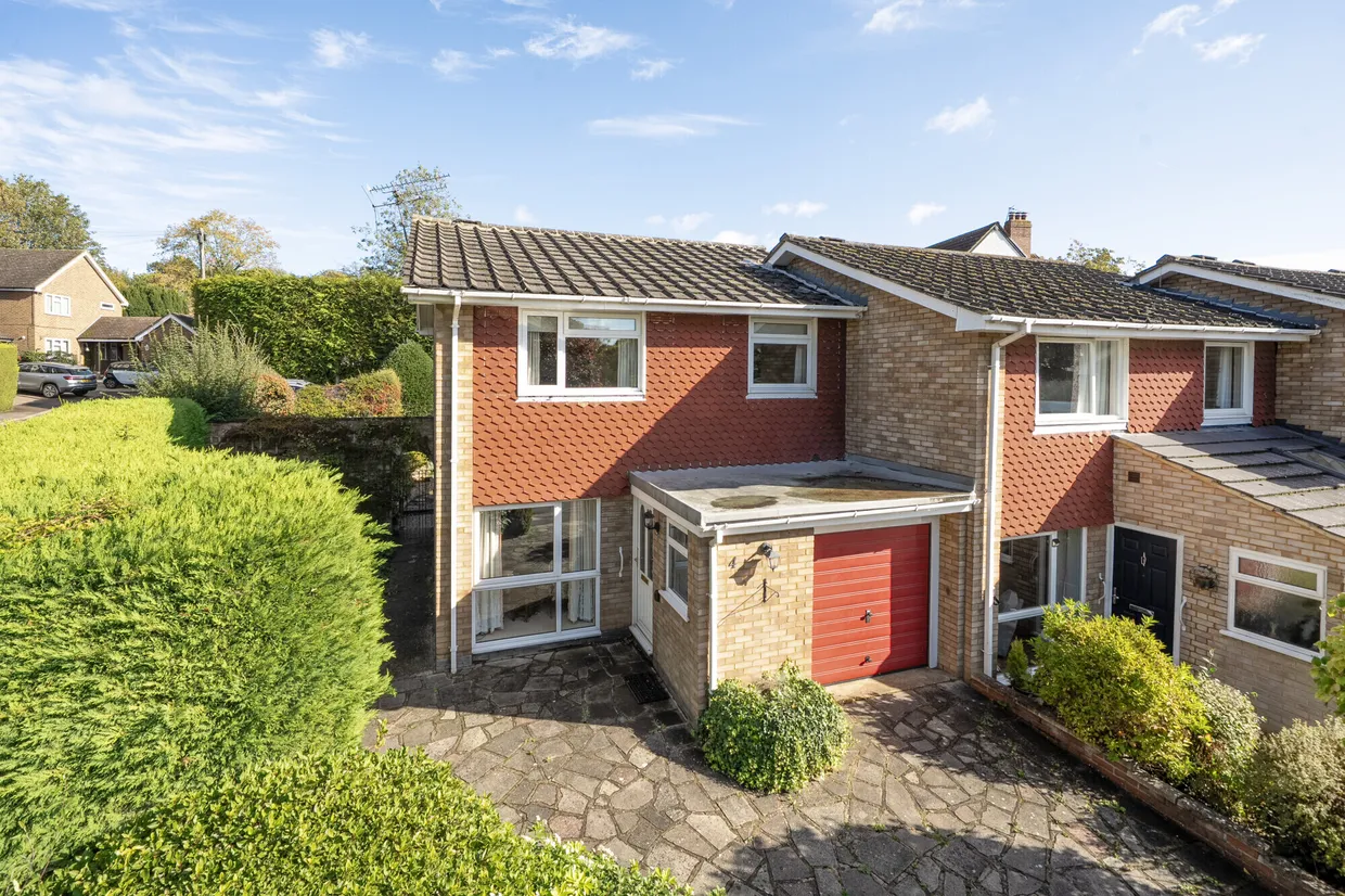 Bramble Close, Harpenden, AL5 photo 1