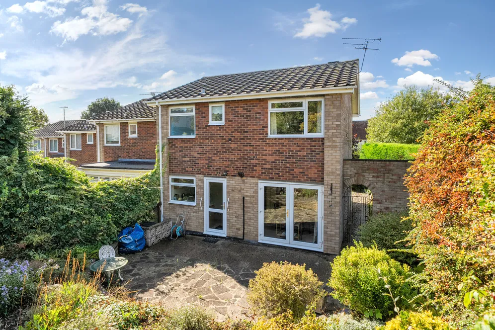 Bramble Close, Harpenden, AL5 photo 2