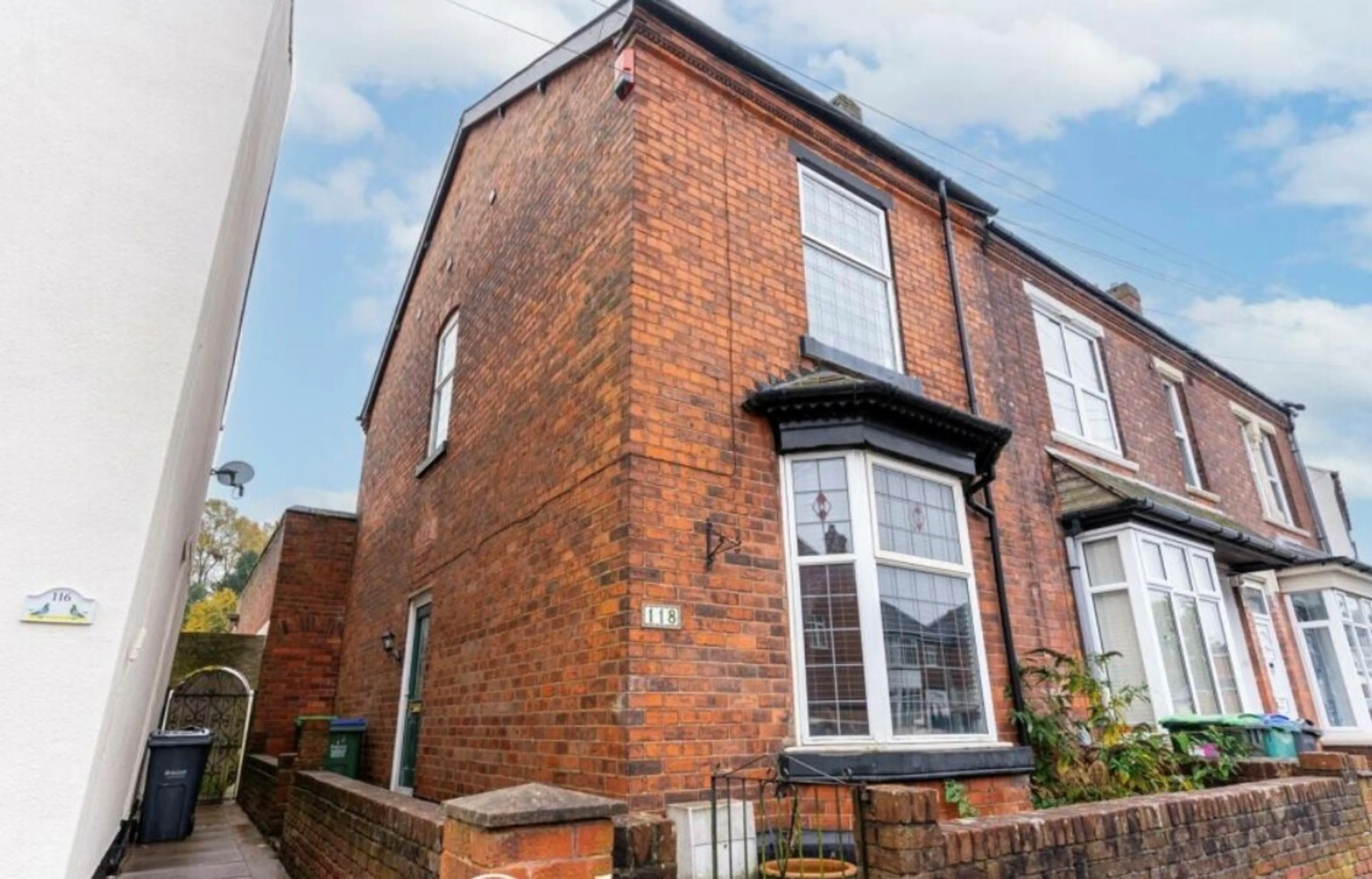 Property photo 0