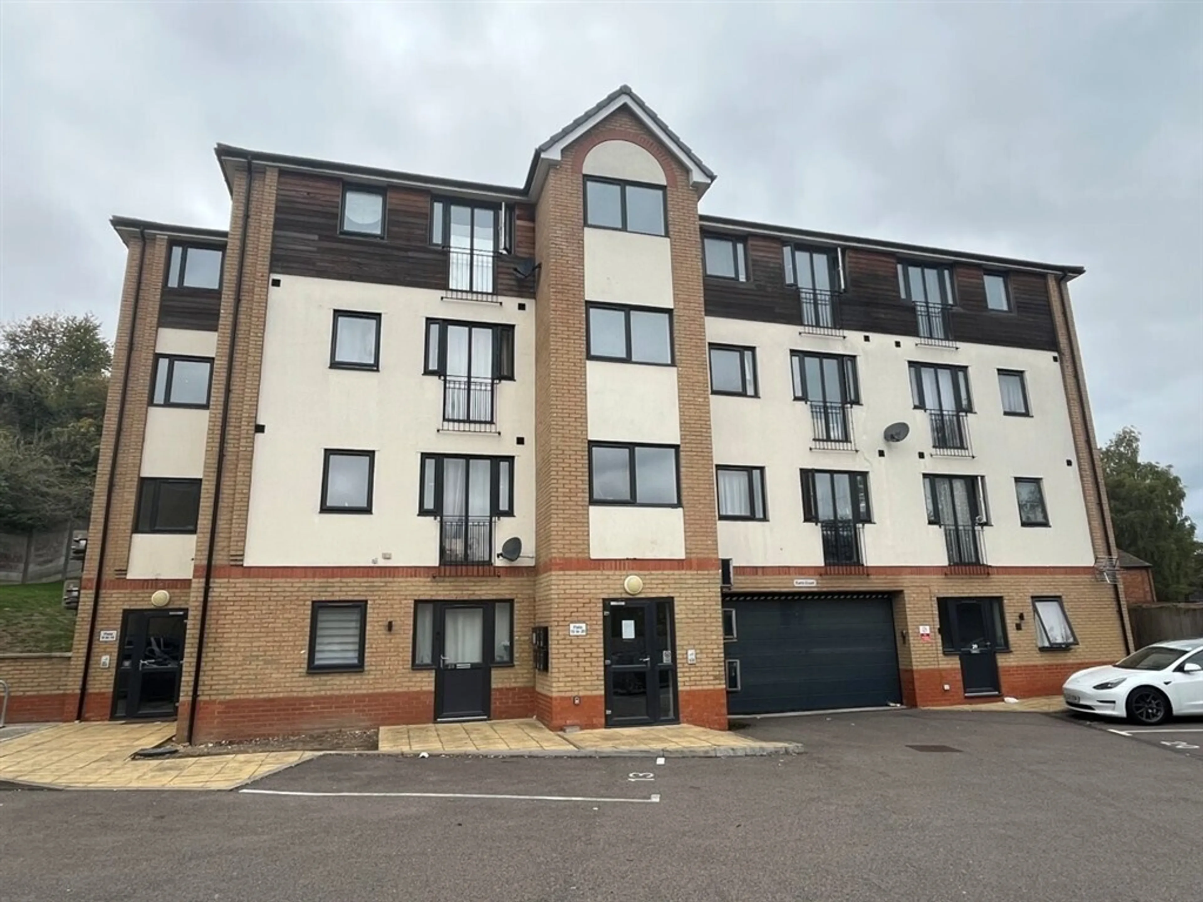 Property at Mulberry Close, LUTON