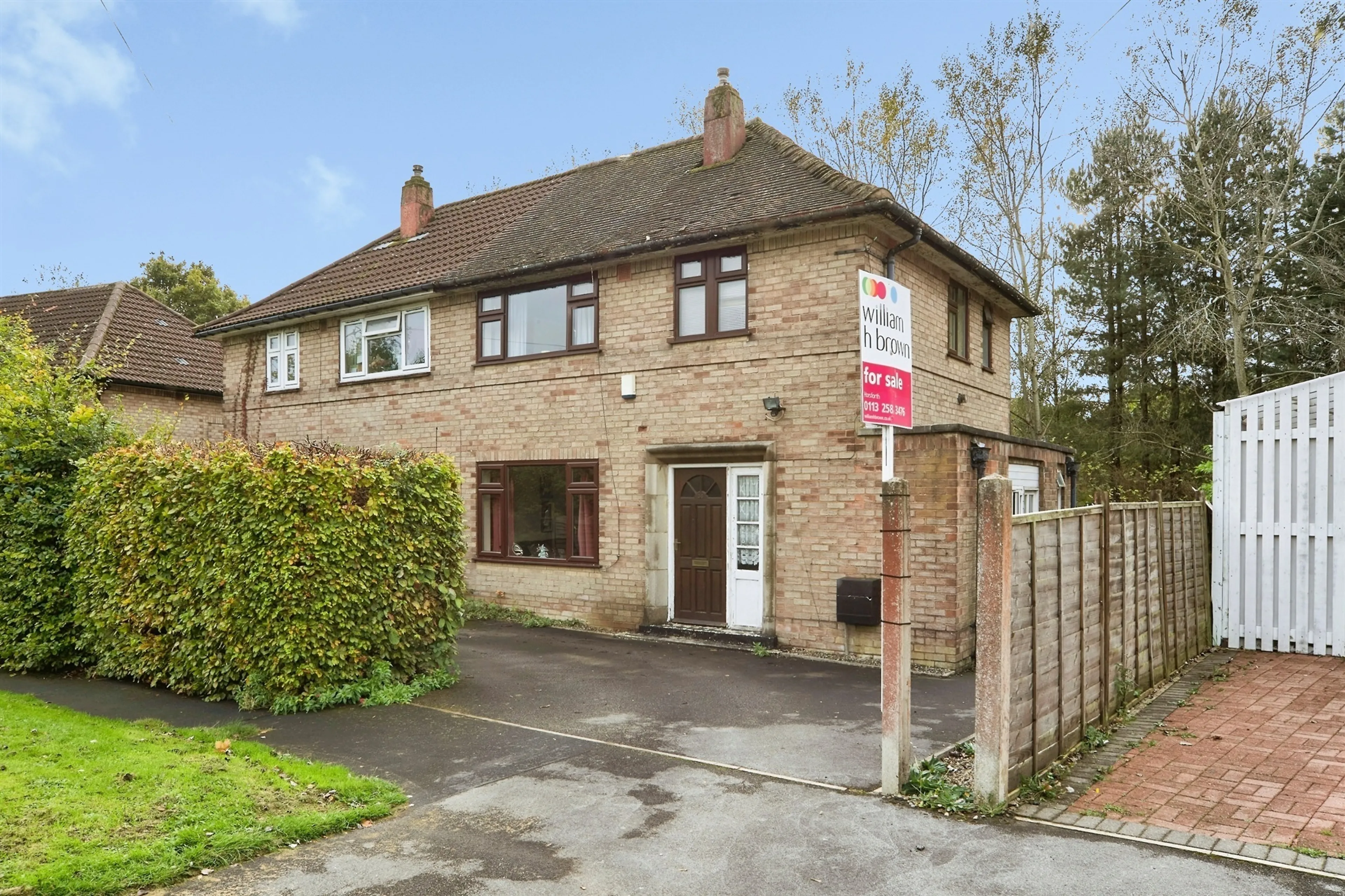 Property at Parkstone Grove, Leeds