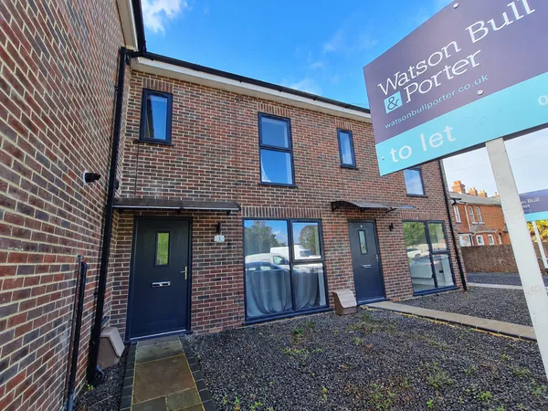 Medina Avenue | CENTRAL NEWPORT