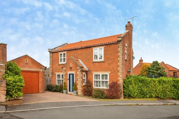 North Farm Court, Aston, Sheffield, S...